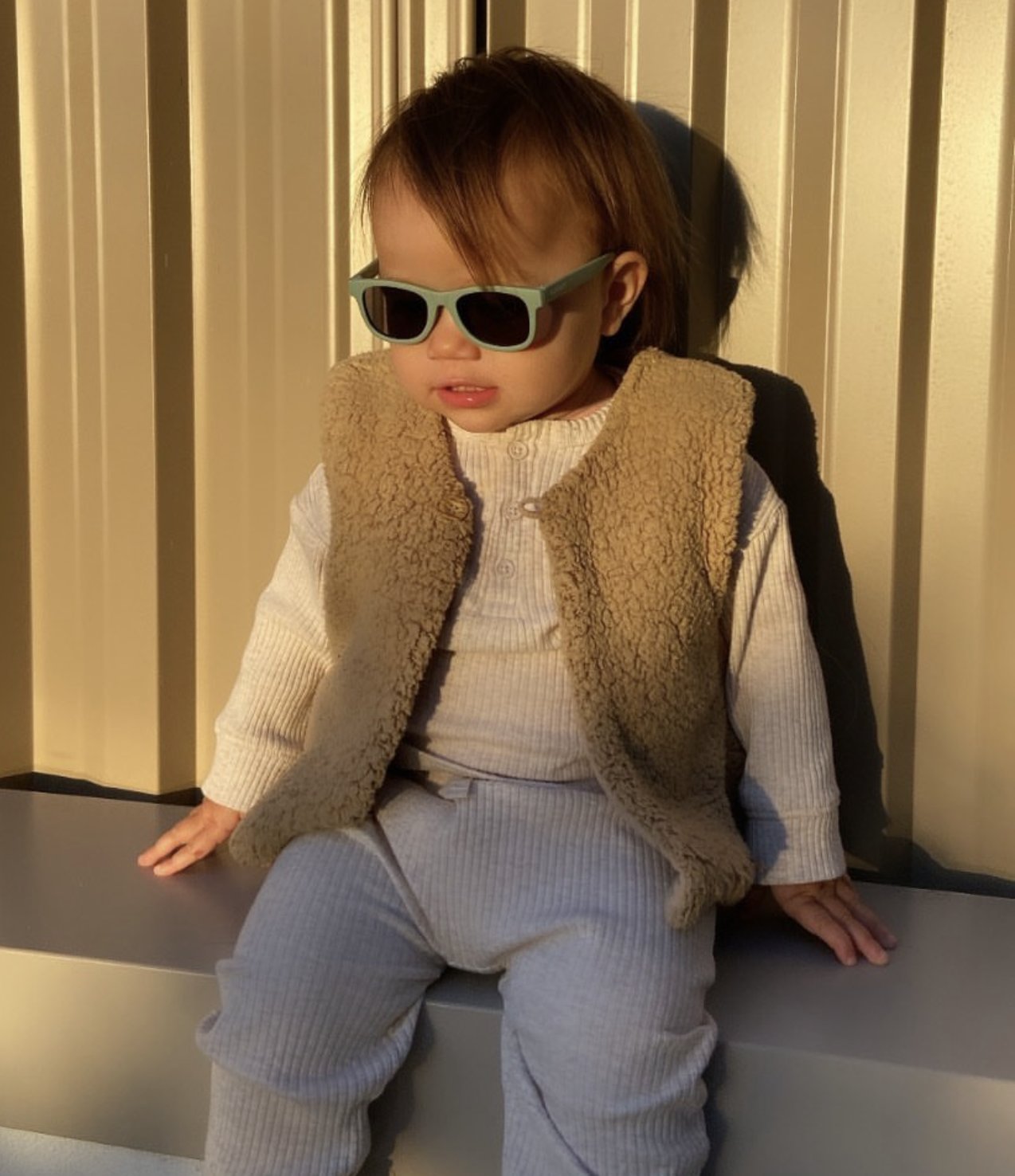 B-Shades